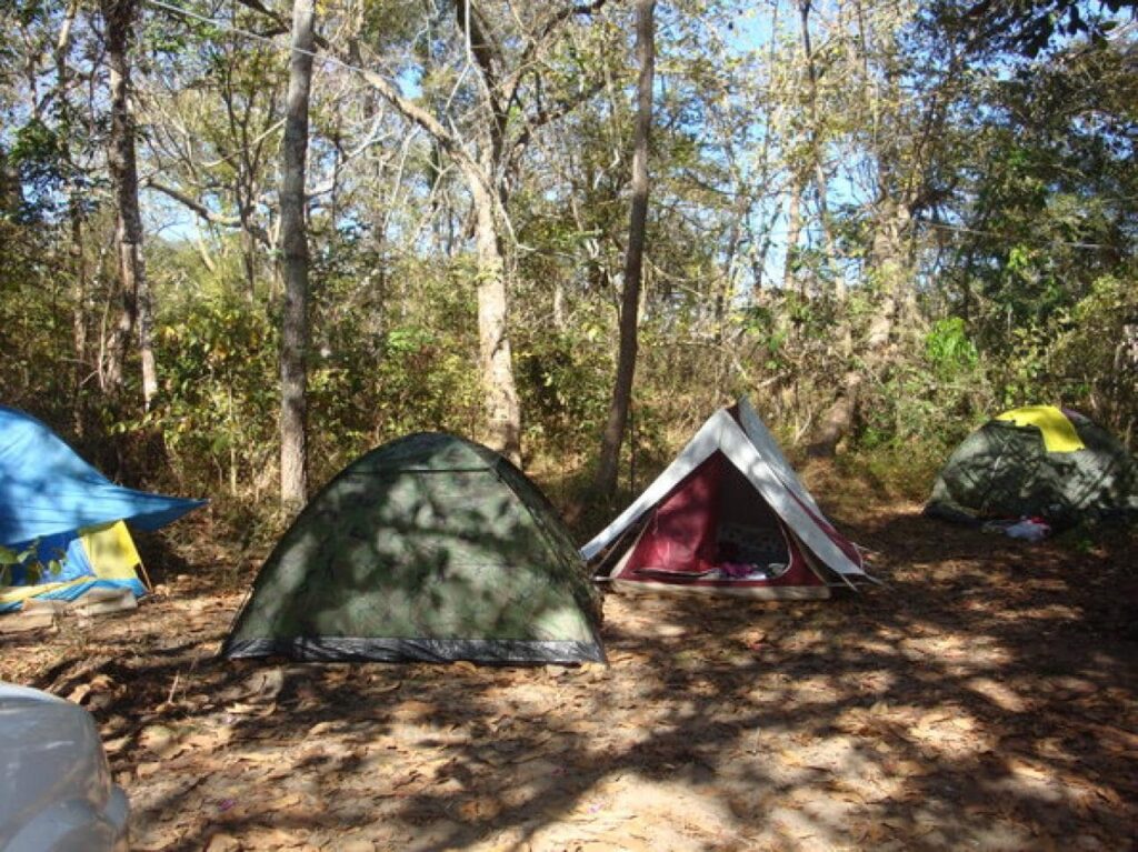 Área de camping no Salto do Magessi, parque ecológico em Boa Esperança do Norte - MT