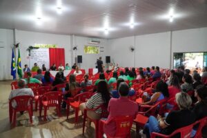 Boa Esperança promove união de educadores antes das aulas