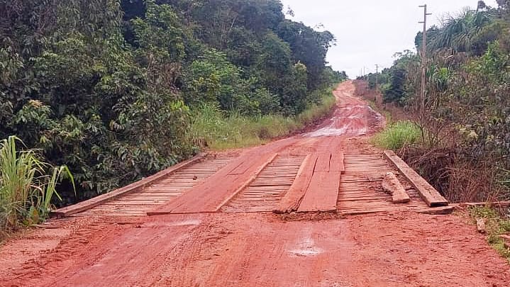 Pontes do distrito de Piratininga passam por manutenção