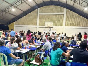 Escola Vera Lúcia celebra Dia das Mães com bingo e homenagens