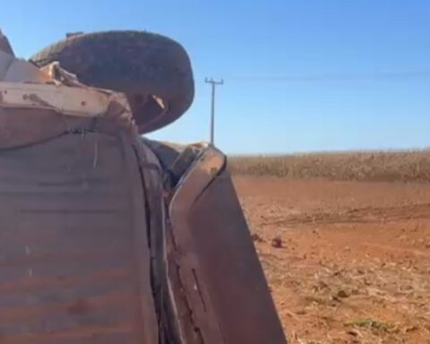 Acidente com Amarok deixa produtor ferido na MT-338