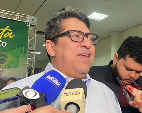 PL de MT desafia grupo de Pivetta e reforça apoio a Bolsonaro