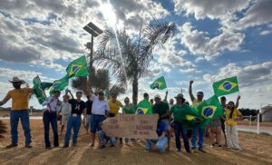 Manifestação em Boa Esperança do Norte apoia Bolsonaro