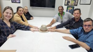 Rádio Chapéu: Vereadores reforçam parceria com deputado Cattani