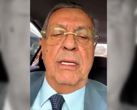 Senador Jayme Campos apoia impeachment de Moraes