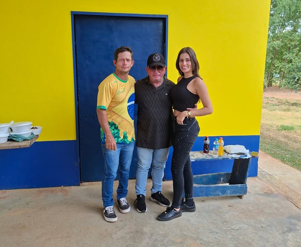 Amado Batista visita Boa Esperança e cogita comprar fazenda
