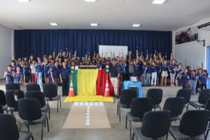 Estudantes participam de palestra sobre segurança no trânsito