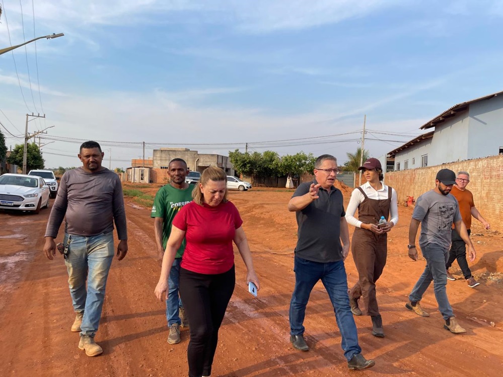 Prefeitura de Nova Ubiratã avança em pavimentação de comunidade