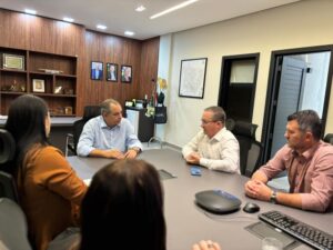 Prefeitura de Nova Ubiratã busca apoio em reunião na SEDEC