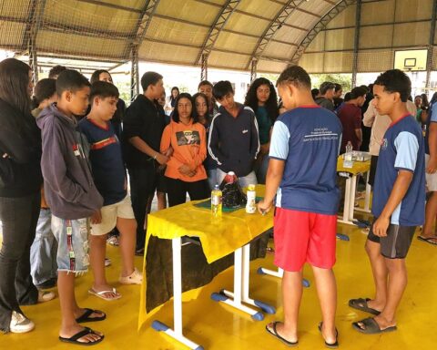 Escola Três de Novembro realiza 1ª Feira de Ciências em Trivelato