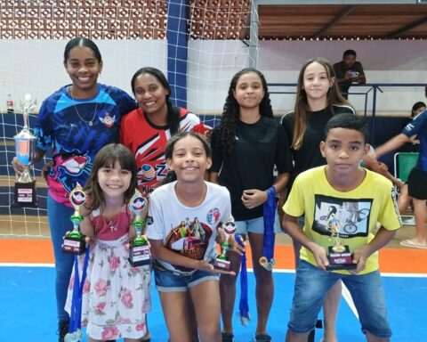 Torneio de Futsal Solidário arrecada alimentos em Boa Esperança