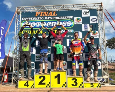 Piloto de Nova Ubiratã vence estadual de motocross na MX2JR