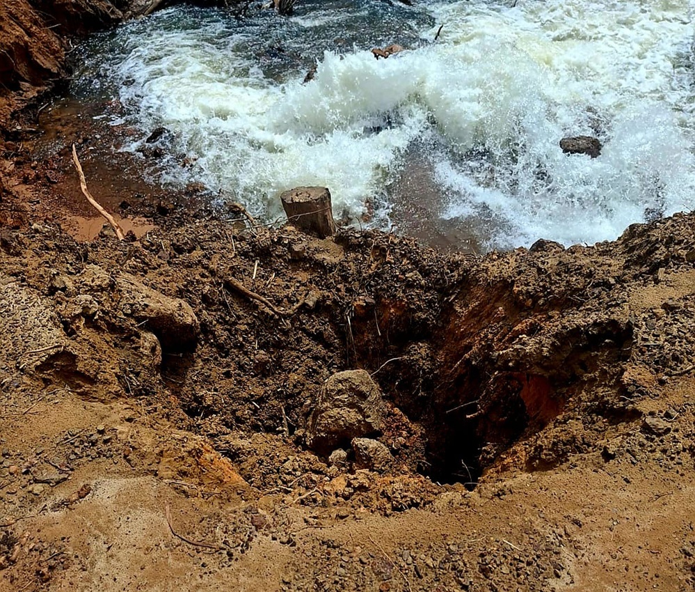 Ponte sobre Rio Matrinxã apresenta dano após inauguração