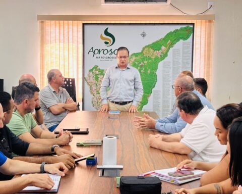 Prefeito e secretários discutem ações de gestão em Nova Ubiratã