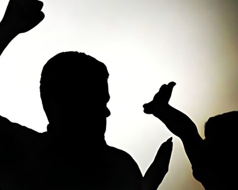 Homem agride companheira e é preso em Piratininga