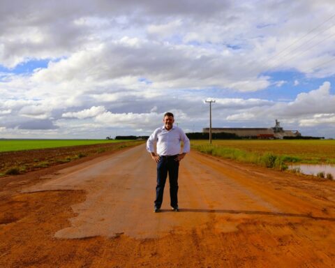 Prefeito Volmir anuncia novos projetos de asfalto em Trivelato