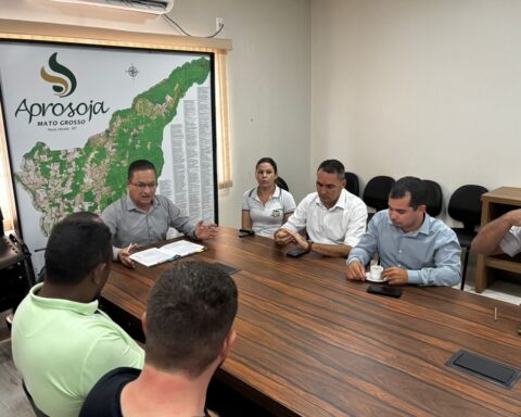 Prefeitura de Nova Ubiratã firma termos de fomento para jovens