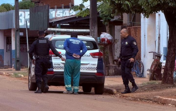 Homem com mandado em aberto é preso por furto em Boa Esperança