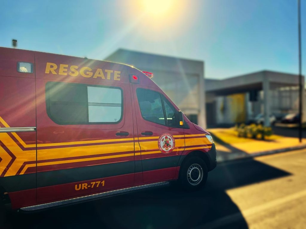Sorriso: bombeiros resgatam criança presa entre pilares de concreto