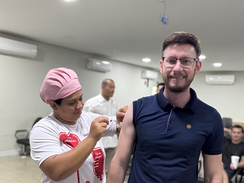 Profissionais da educação de Sorriso recebem vacina contra gripe