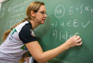 Unemat abre seletivo com 212 vagas para professores temporários