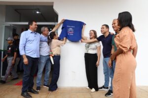 Sorriso inaugura escola e homenageia referência do PROERD