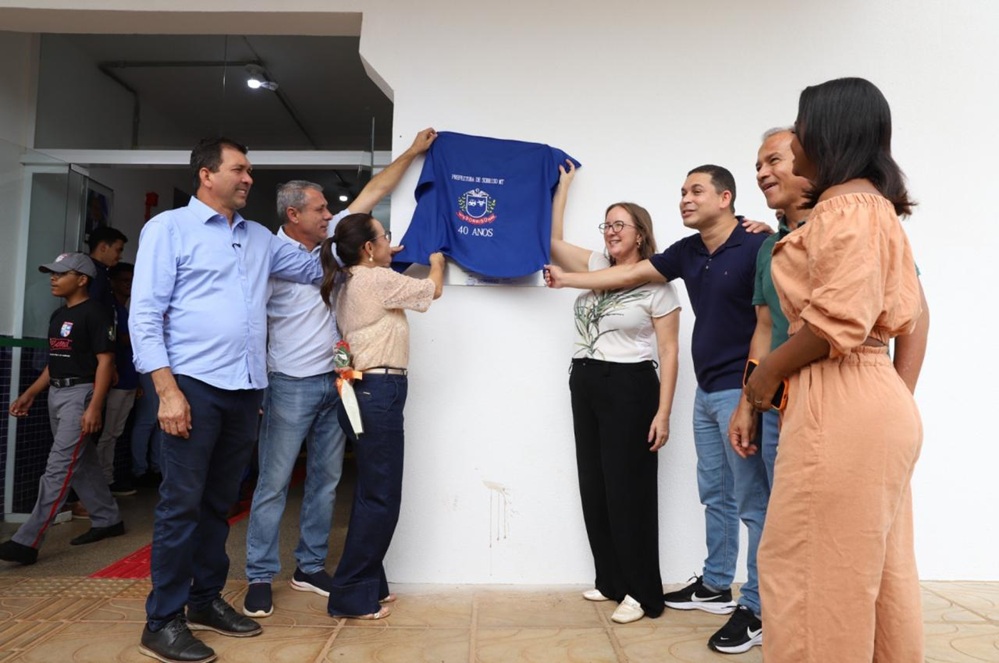 Sorriso inaugura escola e homenageia referência do PROERD