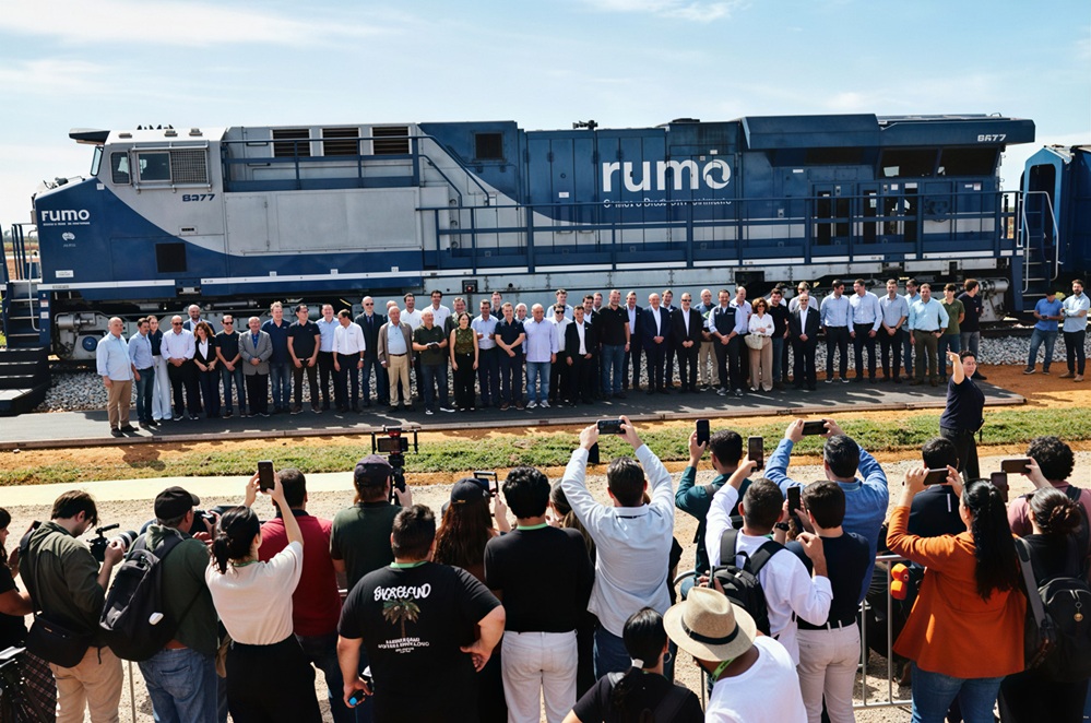 Autoridades de Trivelato acompanham avanço da Ferrovia Estadual
