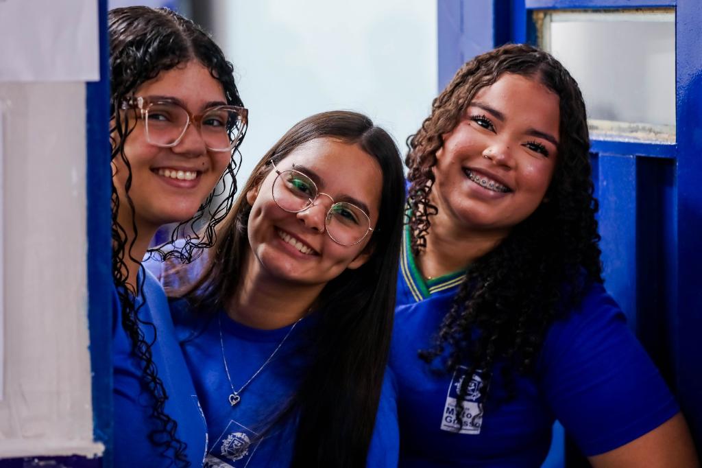 Programa abre vagas de estágio para alunas do Ensino Médio em MT