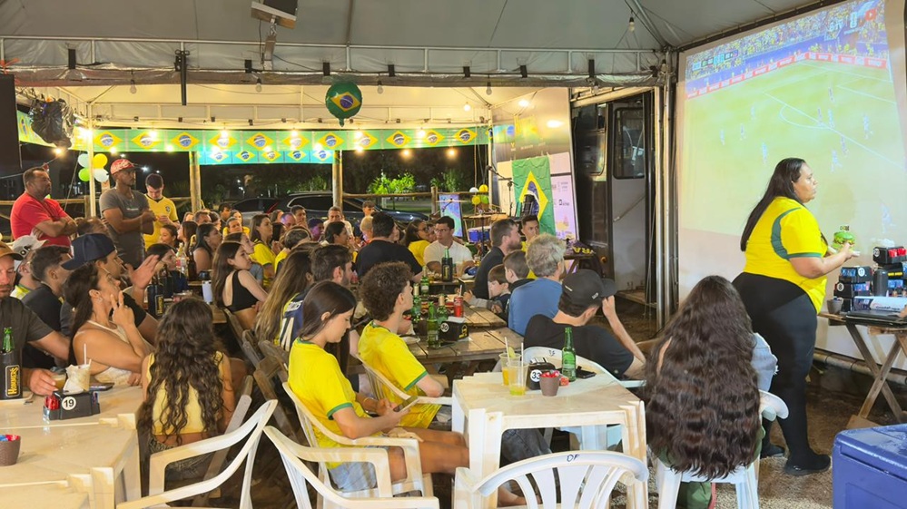 Boa Esperança veste verde e amarelo para celebrar classificação do Brasil