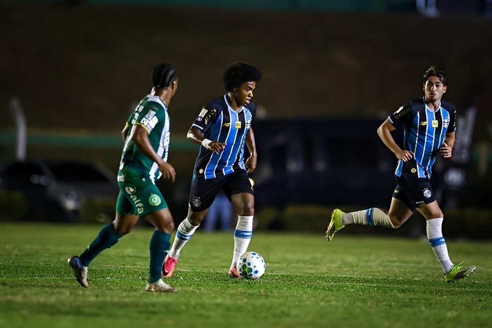 Grêmio perde para a Chapecoense em Sinop e é vaiado pela torcida