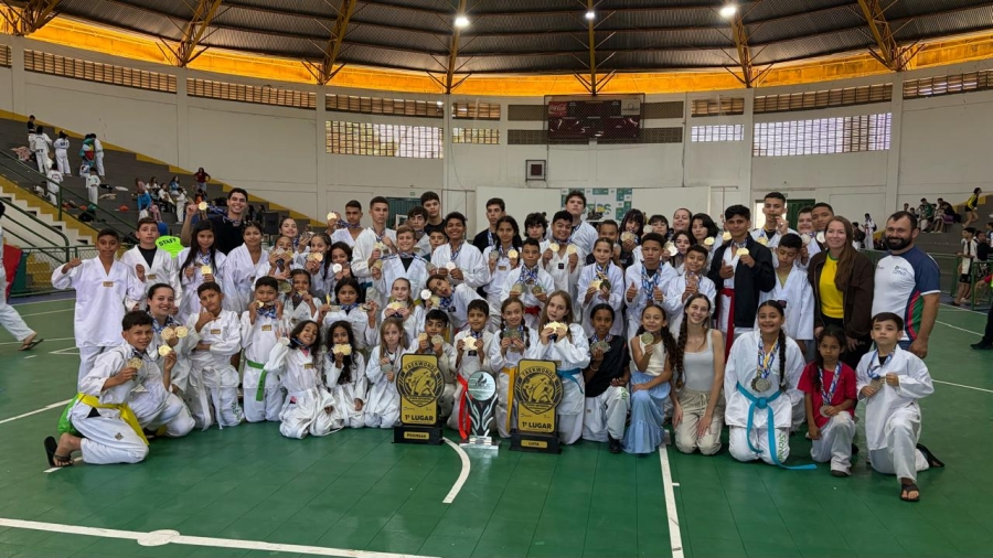 Nova Ubiratã conquista 78 medalhas no Taekwondo estadual