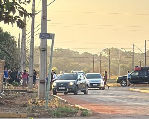 Colisão entre veículos deixa duas jovens feridas em Boa Esperança
