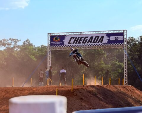Pilotos de Nova Ubiratã conquistam pódios no Estadual de Motocross