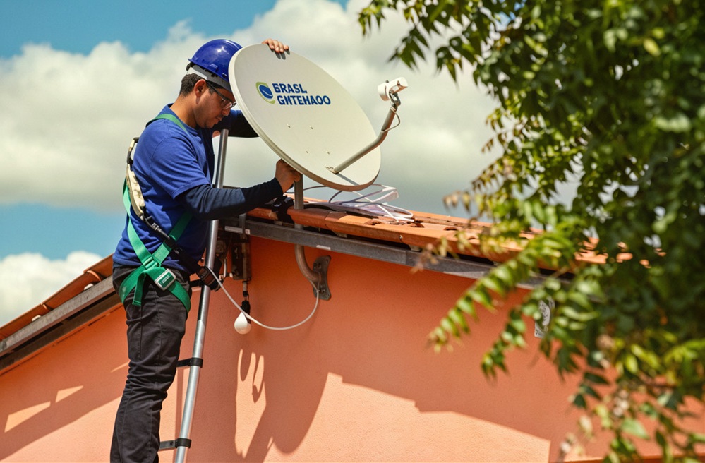 Nova Ubiratã recebe Brasil Antenado com parabólica digital gratuita