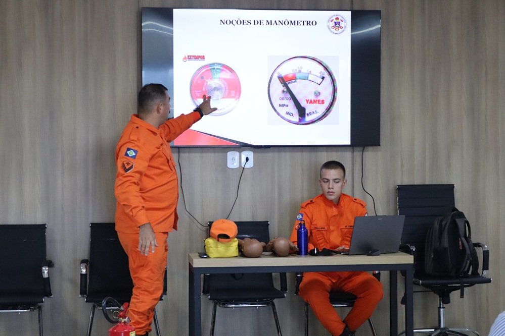 Brigadistas recebem treinamento de atualização em Trivelato