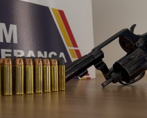 PM de Boa Esperança encontra revólver e 23 munições após denúncia